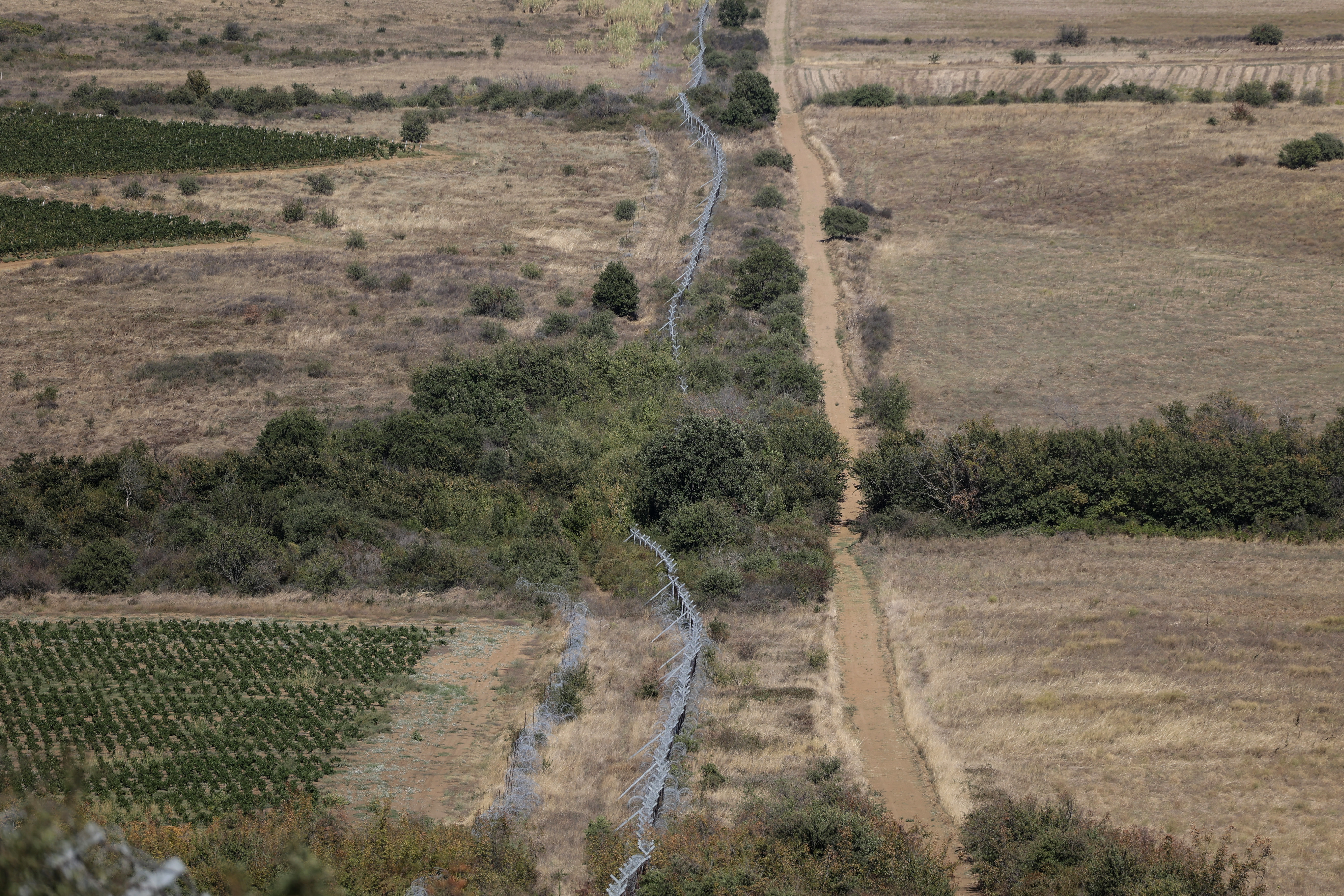 Übersicht mit Grenzzaun