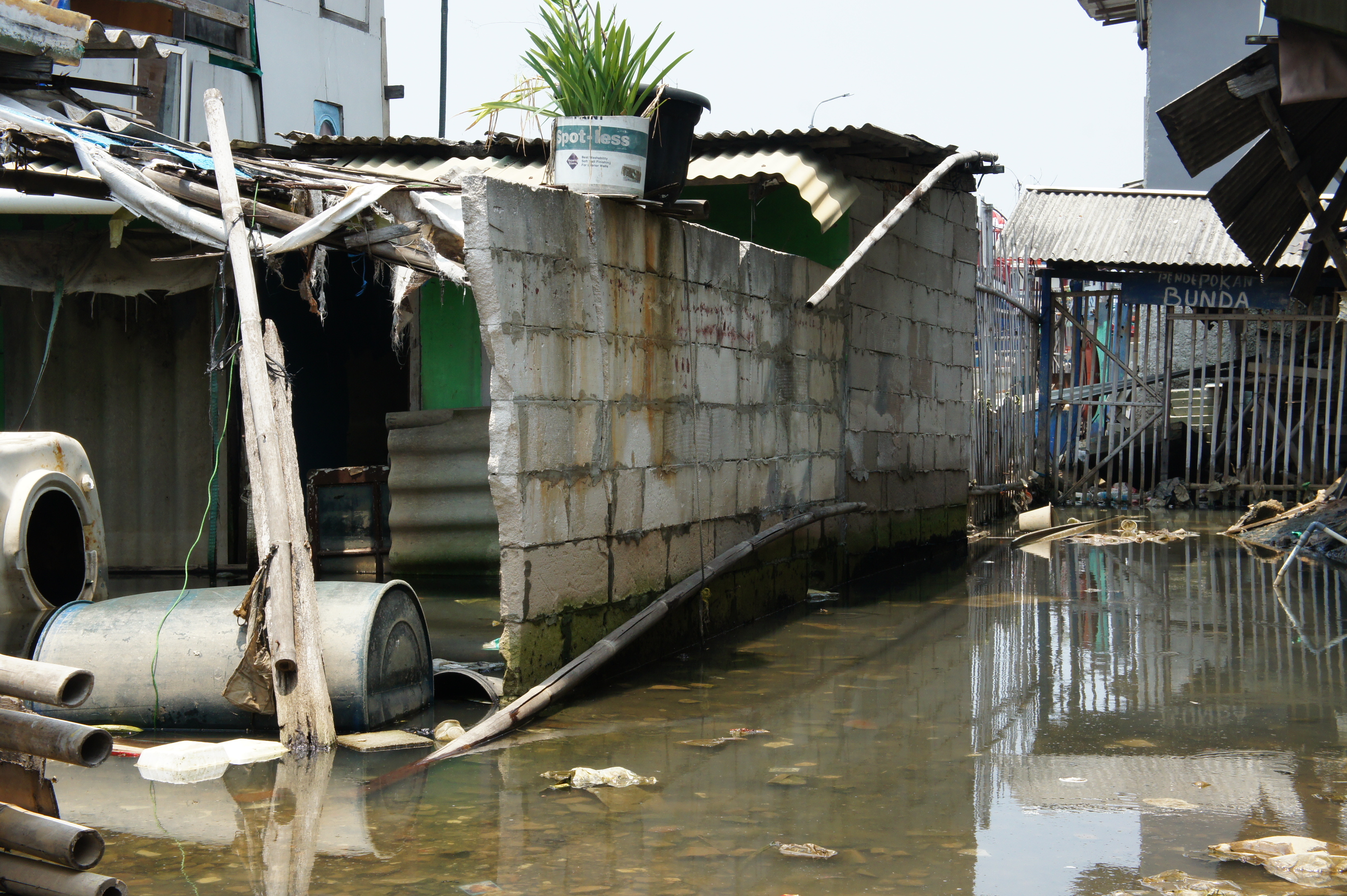 Des inondations à Muara Angke, Jakarta.