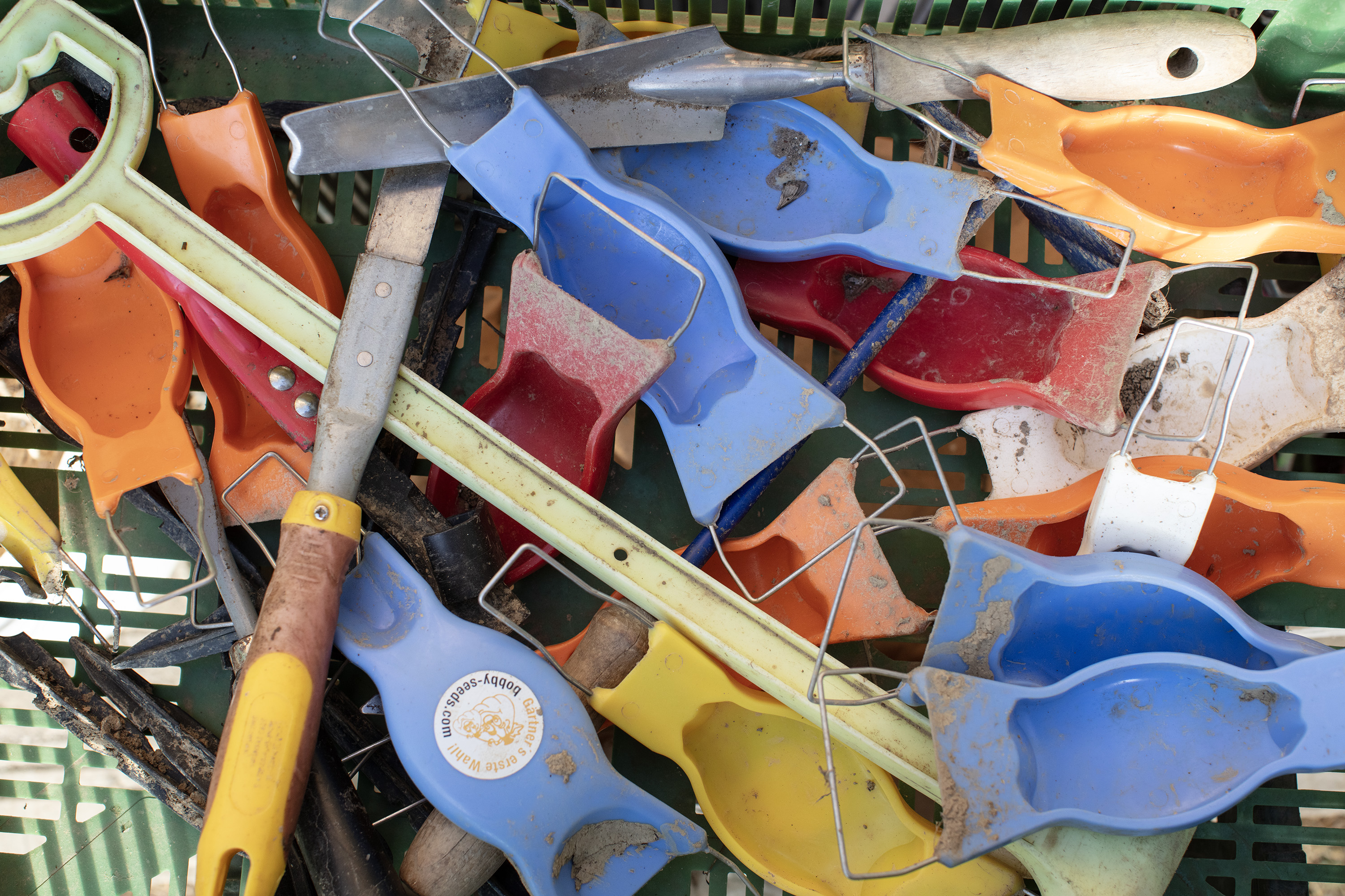 Verschiedene Geräte fürs Gärtnern