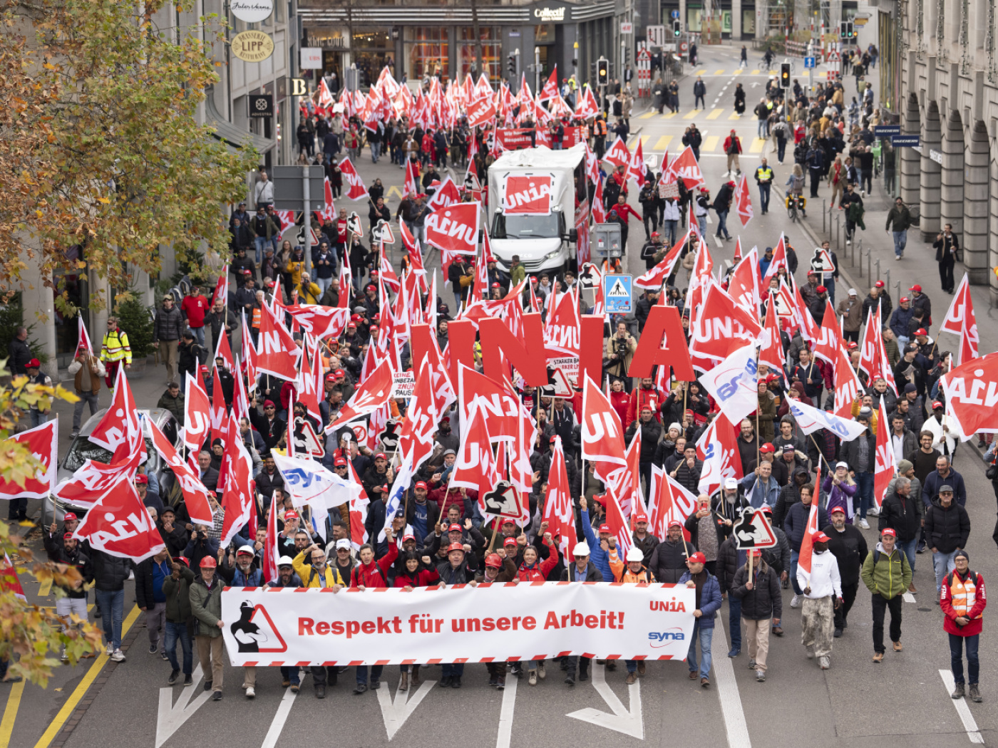 Strike and demonstration by construction workers in Zurich