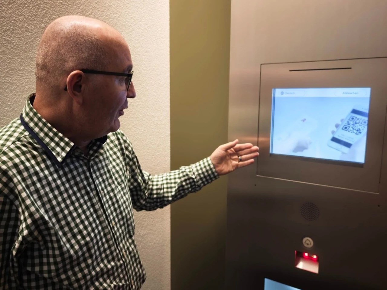 Andreas Baumann is convinced that the Medicomat will prevail in the future.