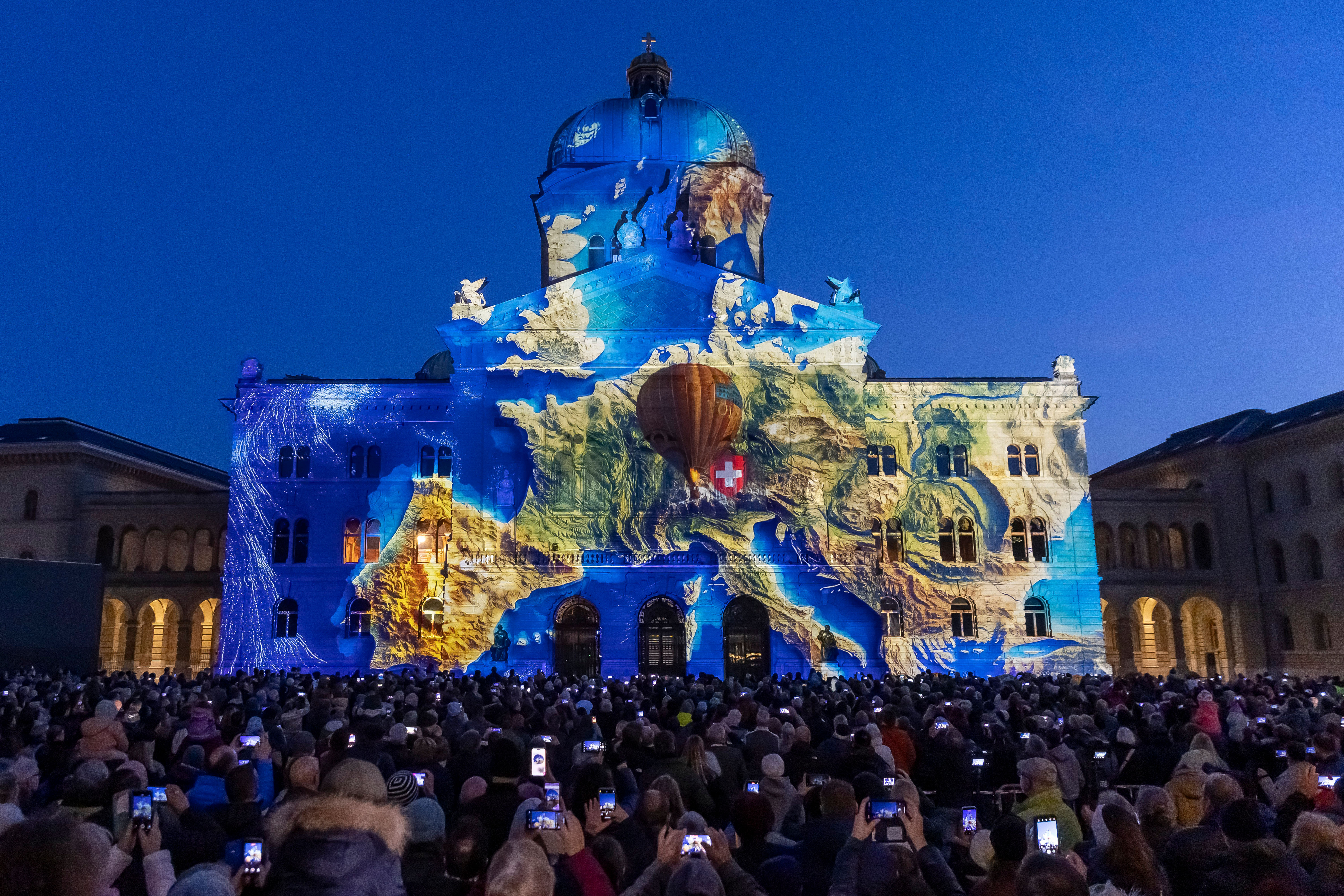 palazzo federale illuminato