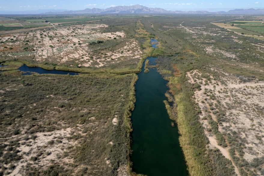 2025-12-09T153A413A45Z-90610706