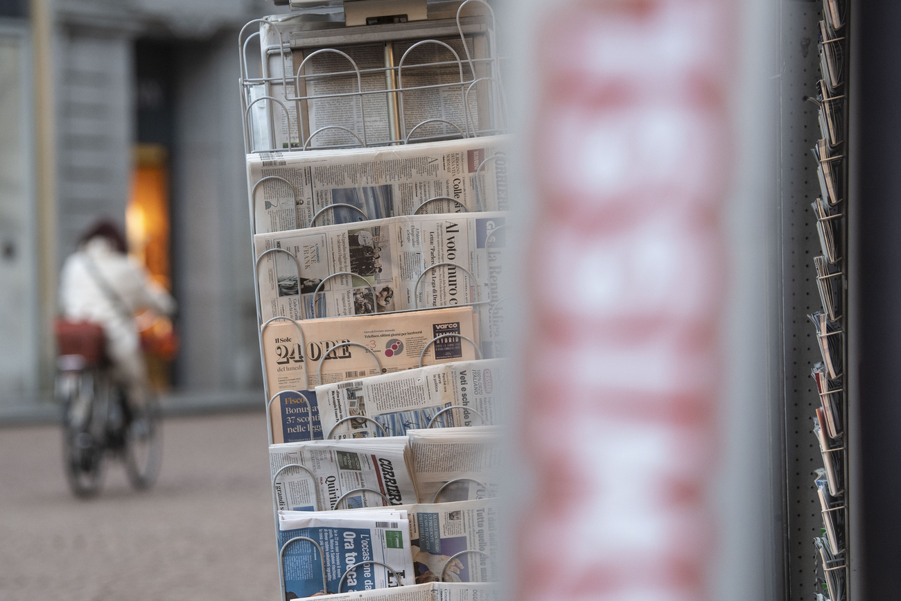 Giornali italiani in un'edicola a Bellinzona, in canton Ticino.