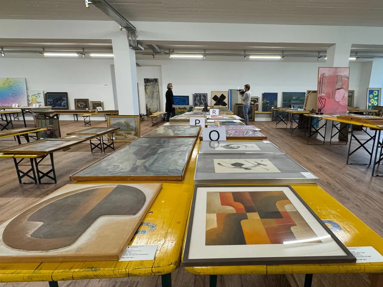 Grâce à des prix modérés, même les personnes intéressées disposant d'un budget restreint ont pu trouver leur bonheur.