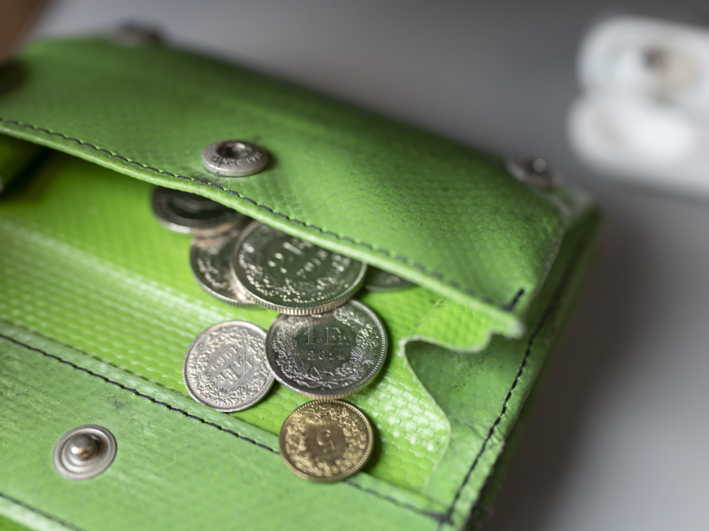 Healthcare costs and old-age provision concern the Swiss