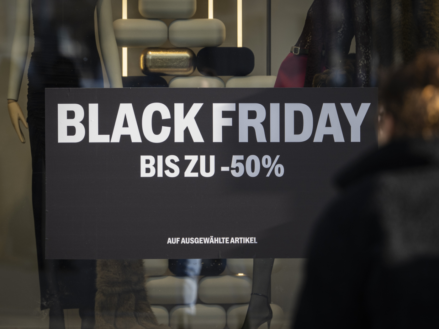 Black Friday costs Swiss retailers 100 million francs