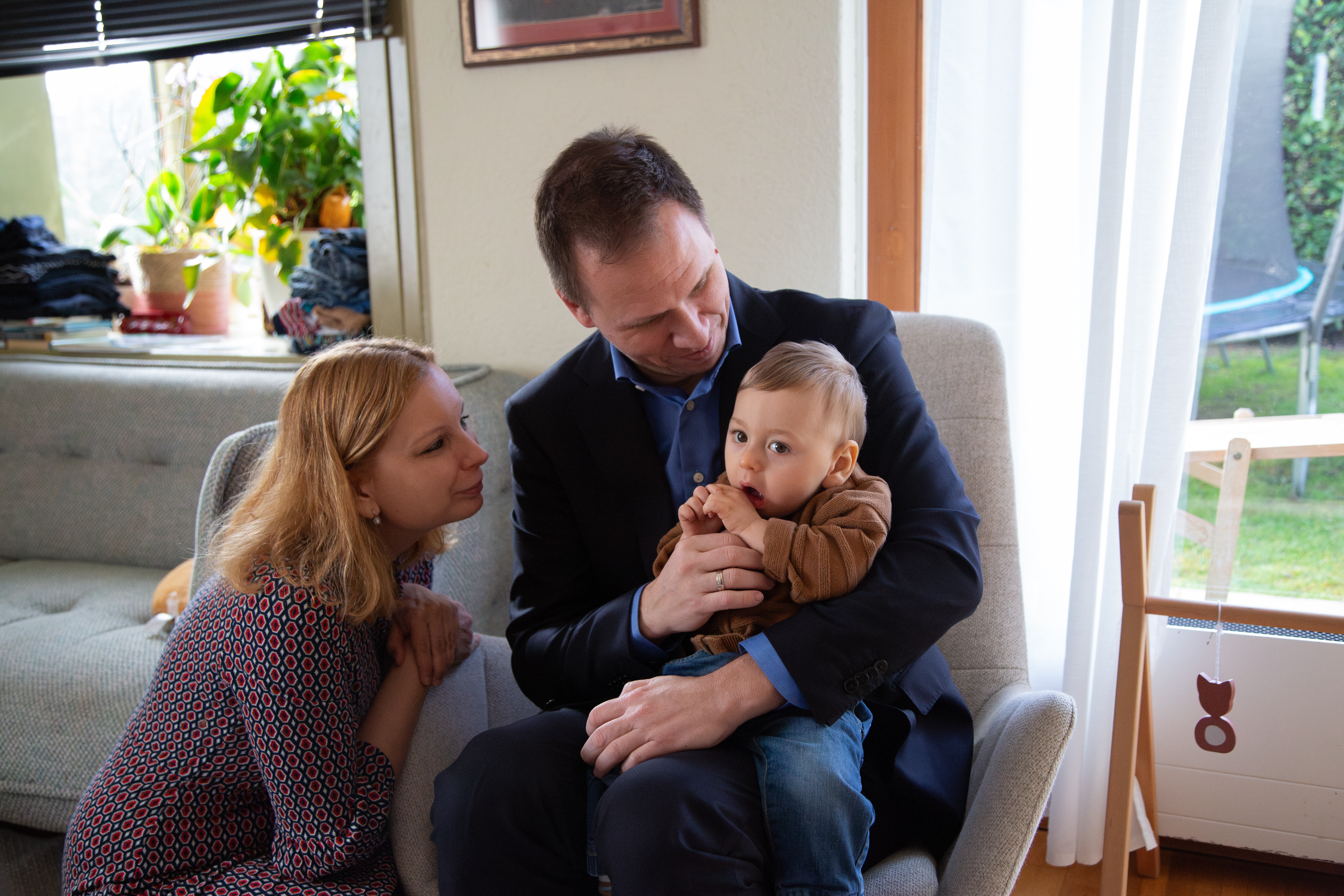 padres con niño pequeño