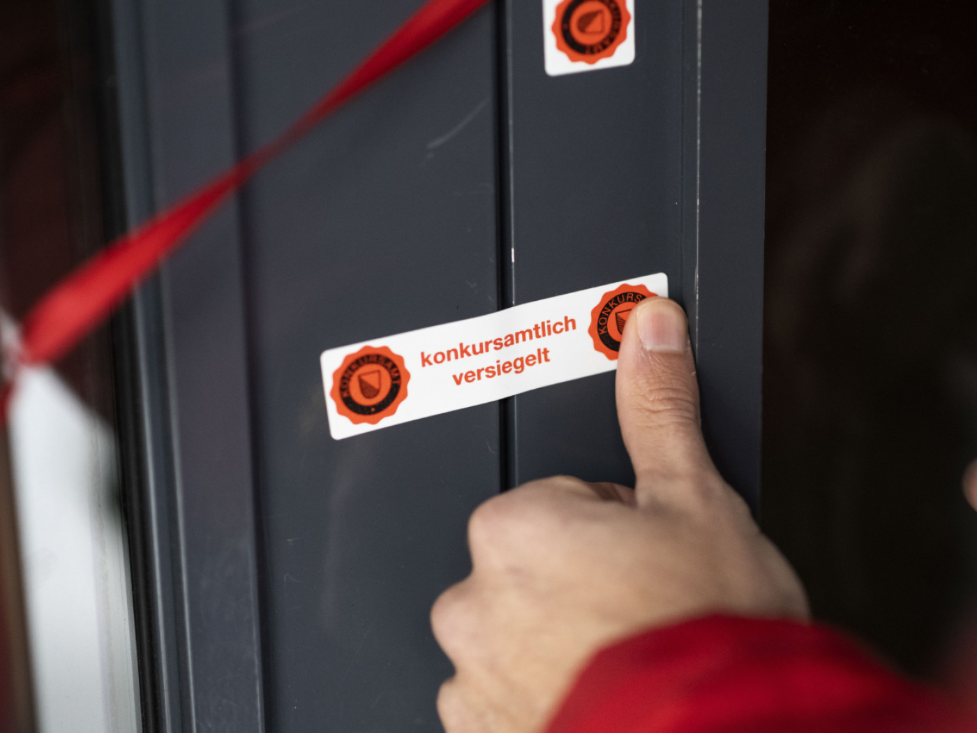 Swiss company bankruptcies rise significantly