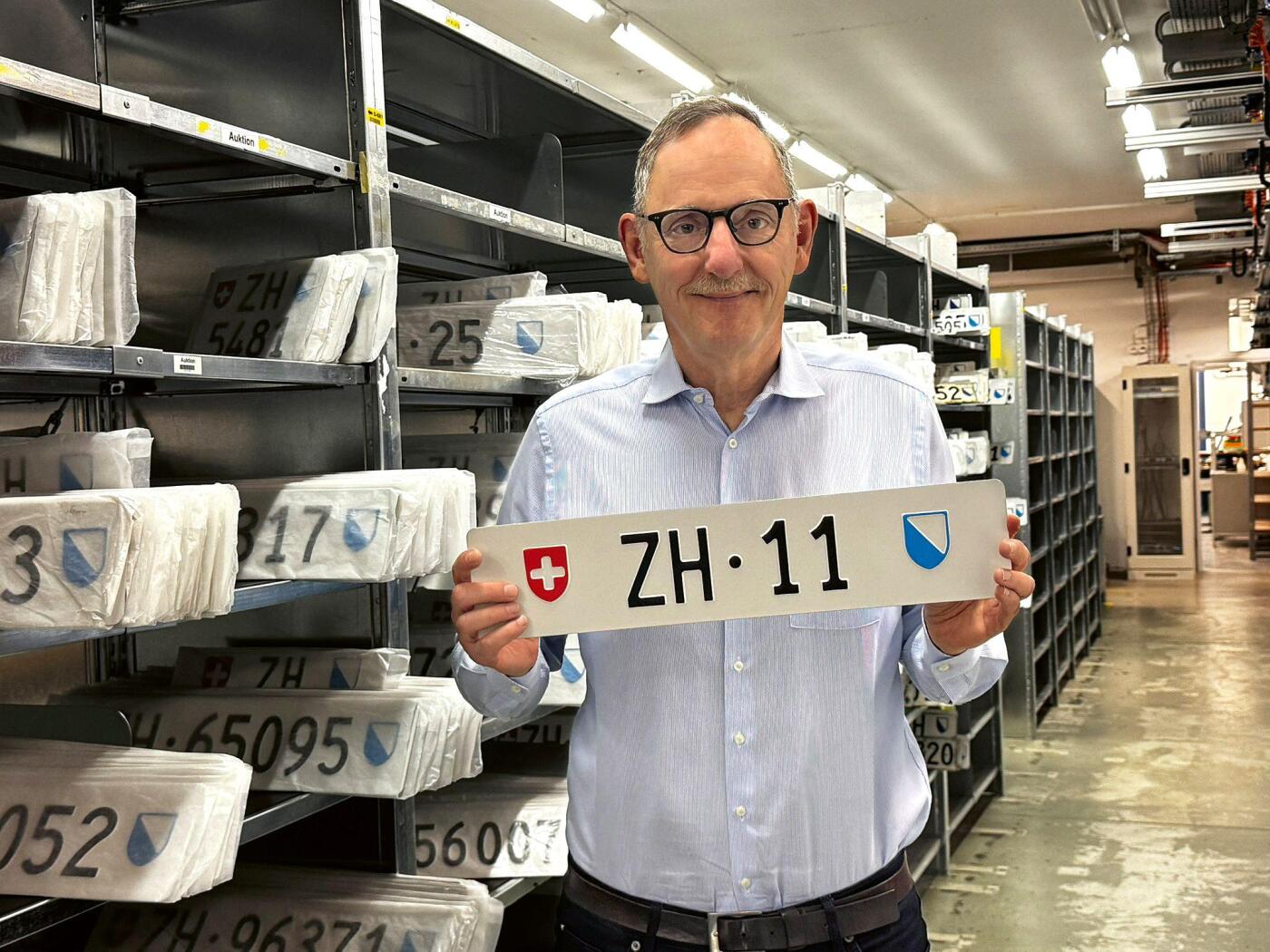 Zurich paid 262,000 francs for the 'ZH 11' licence plate
