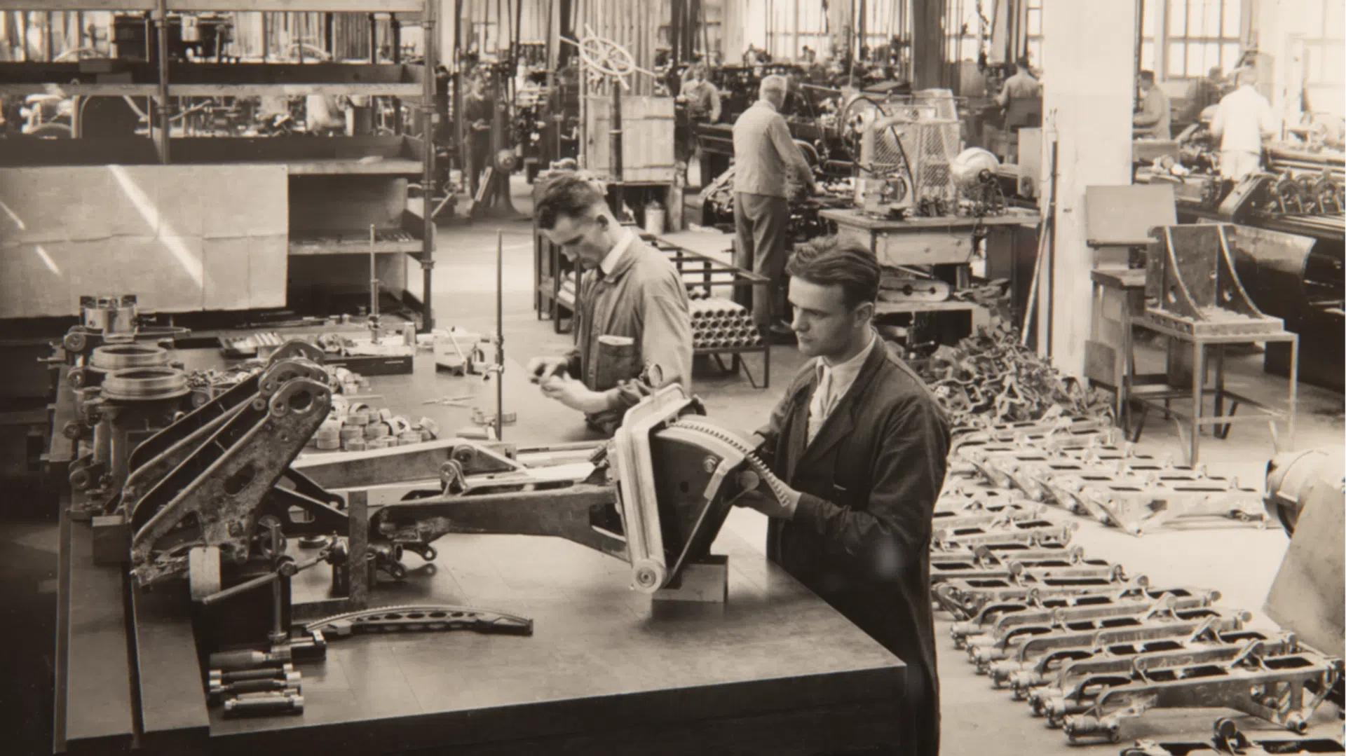 La produzione in una fabbrica di armamenti a Soletta negli anni '30