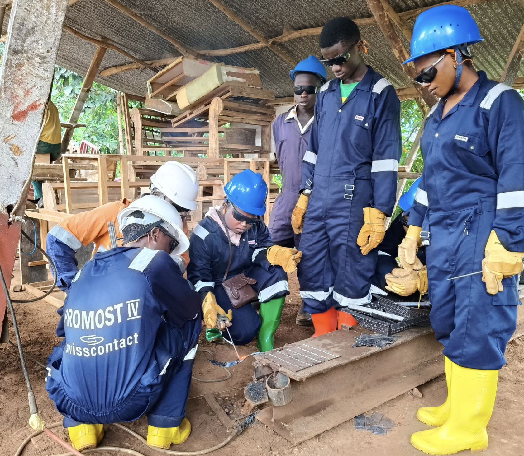 Männer bei der Arbeit