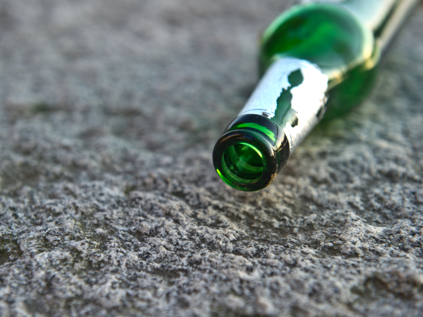 Higher minimum drinking age improves academic performance