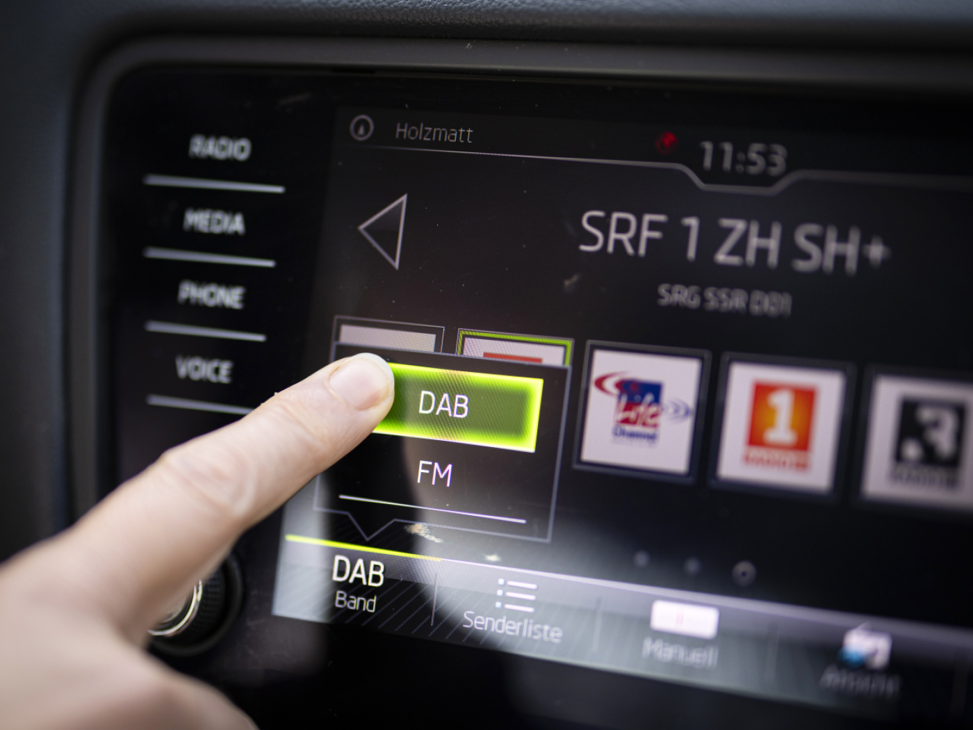 SRG to broadcast on FM again in future