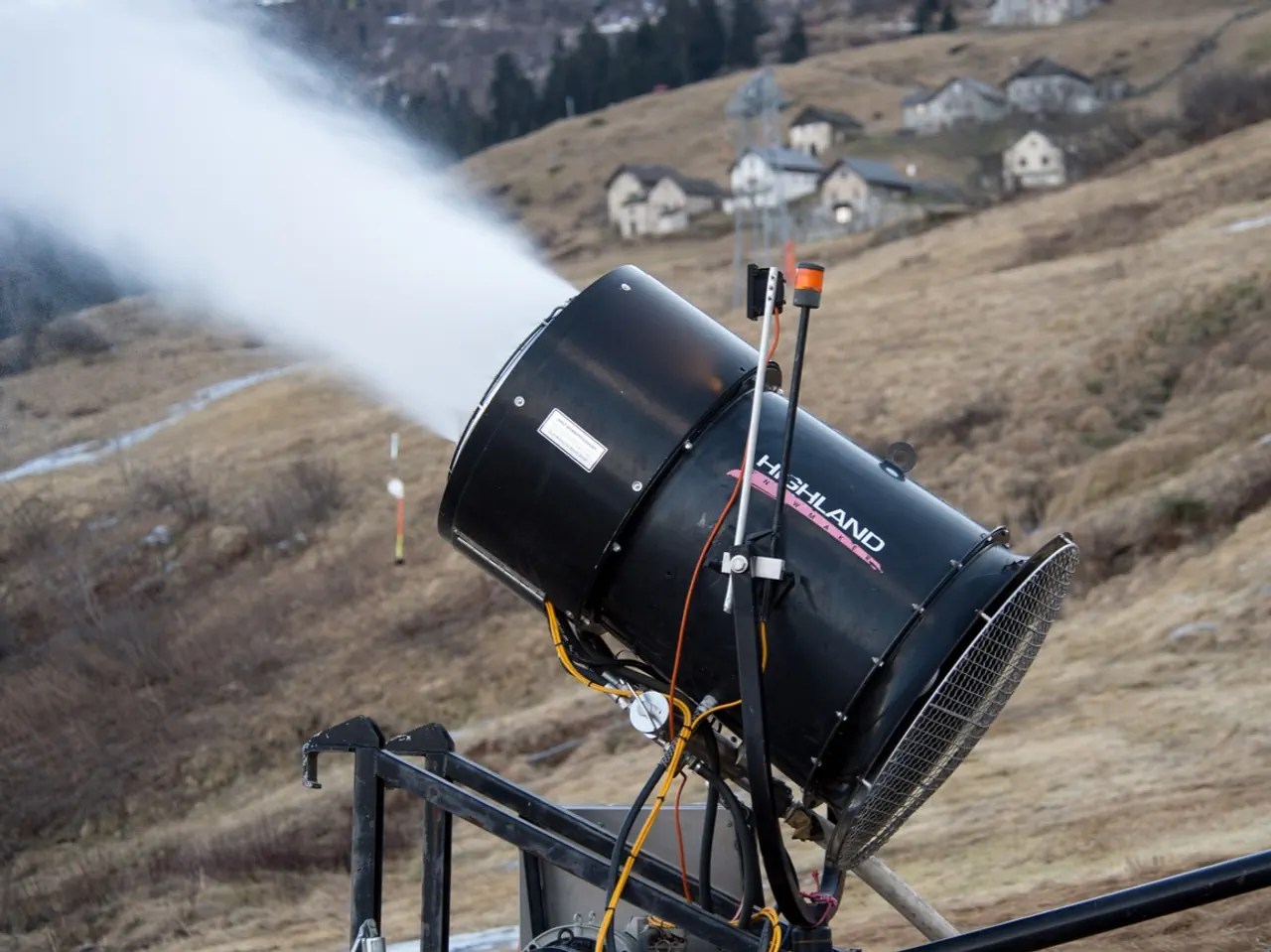 To combat the "bizarre climate", the ski resorts in the Blenio Valley are reliant on snow cannons.