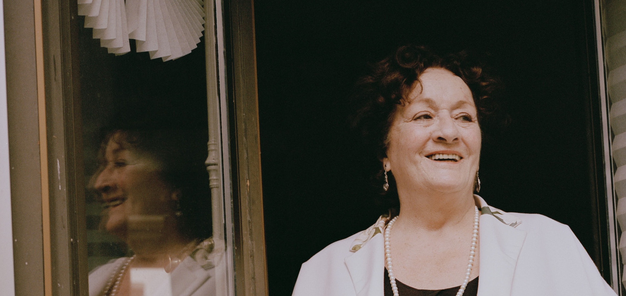 Edna Politi was the first Israeli who made a feature documentary about Palestinian refugees ("For the Palestinians", 1974). Later she focused on the music and composers of the 20th century.