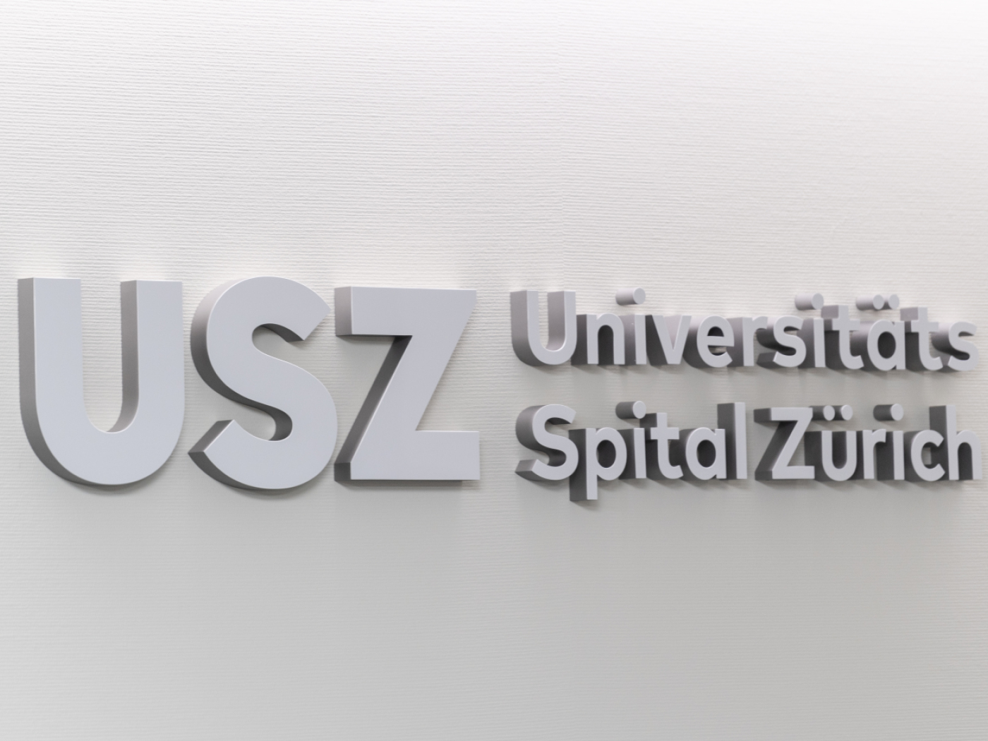 logo ospedale universitario zurigo