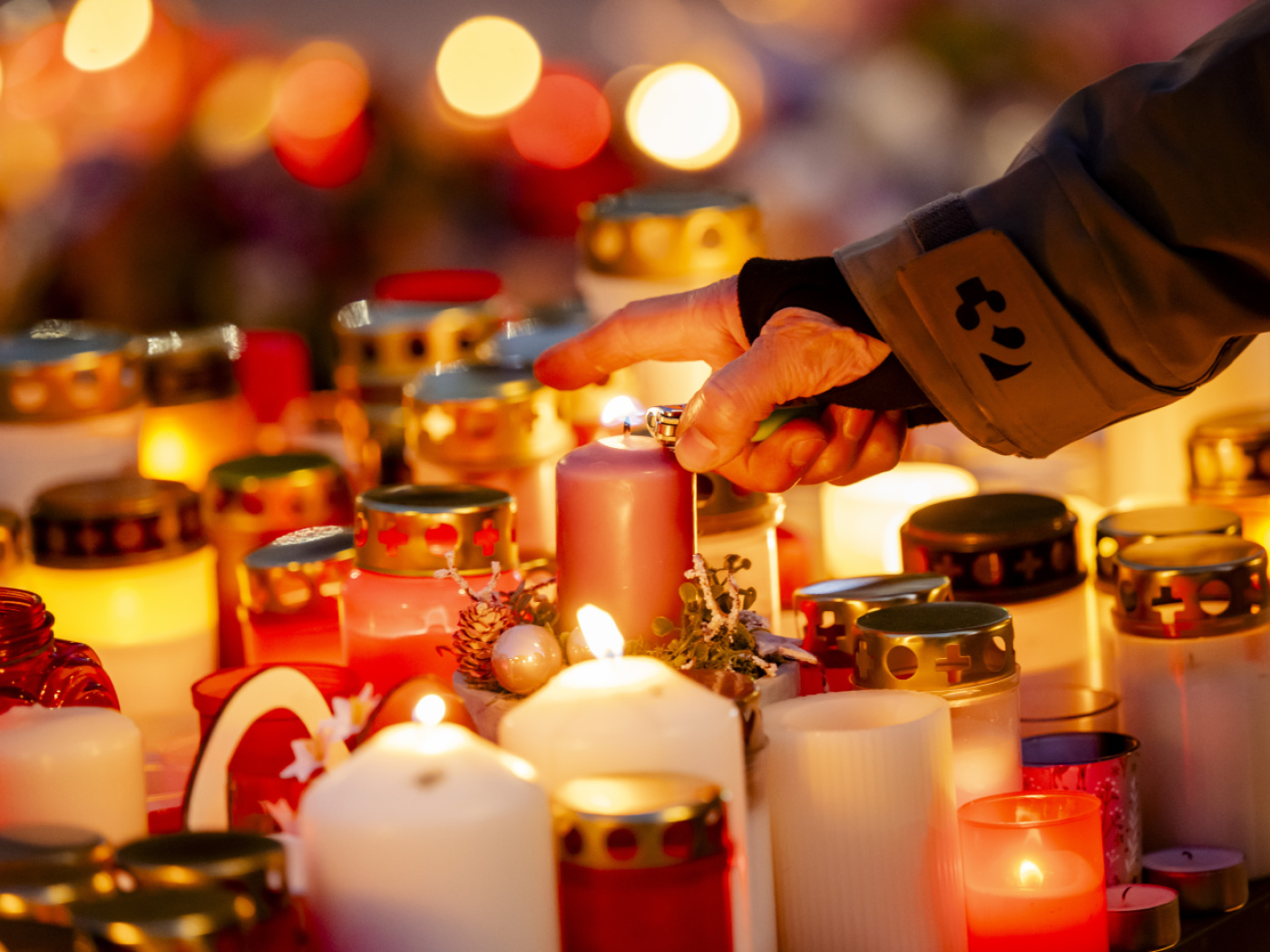 This was announced by the authorities of the canton of Valais on the evening of 4 January. The identification of the 16 unidentified victims is now complete.