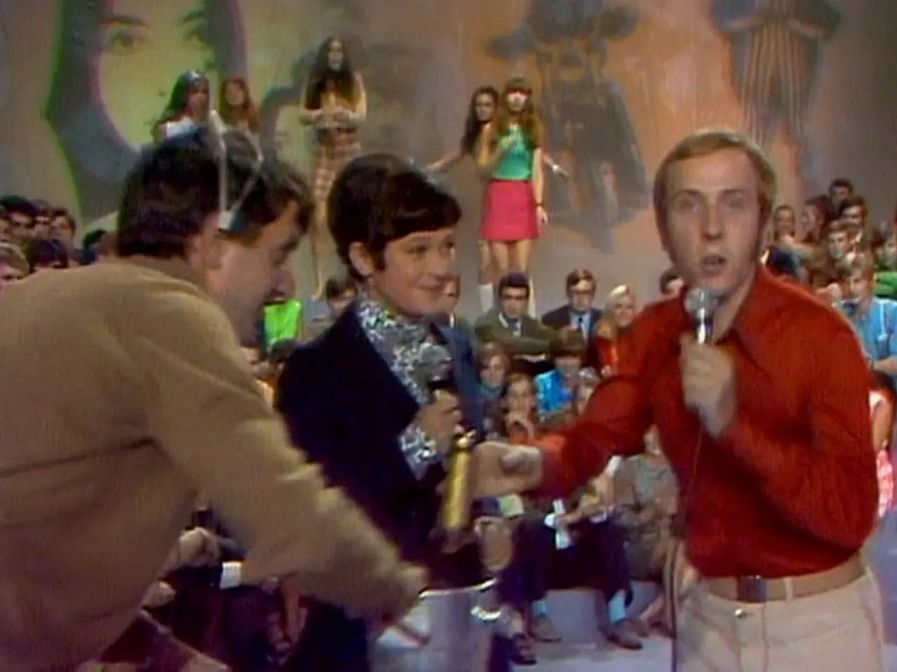 1968 schrieb Hardy Hepp (rechts) Fernsehgeschichte: Er präsentierte die erste Farbsendung im Schweizer Fernsehen.