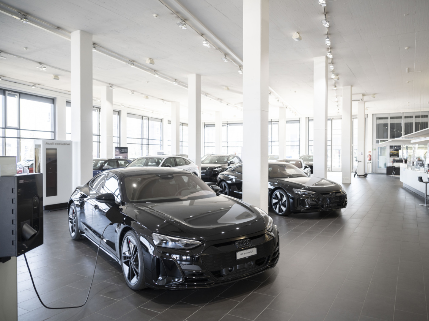 Swiss don't want to buy a new car