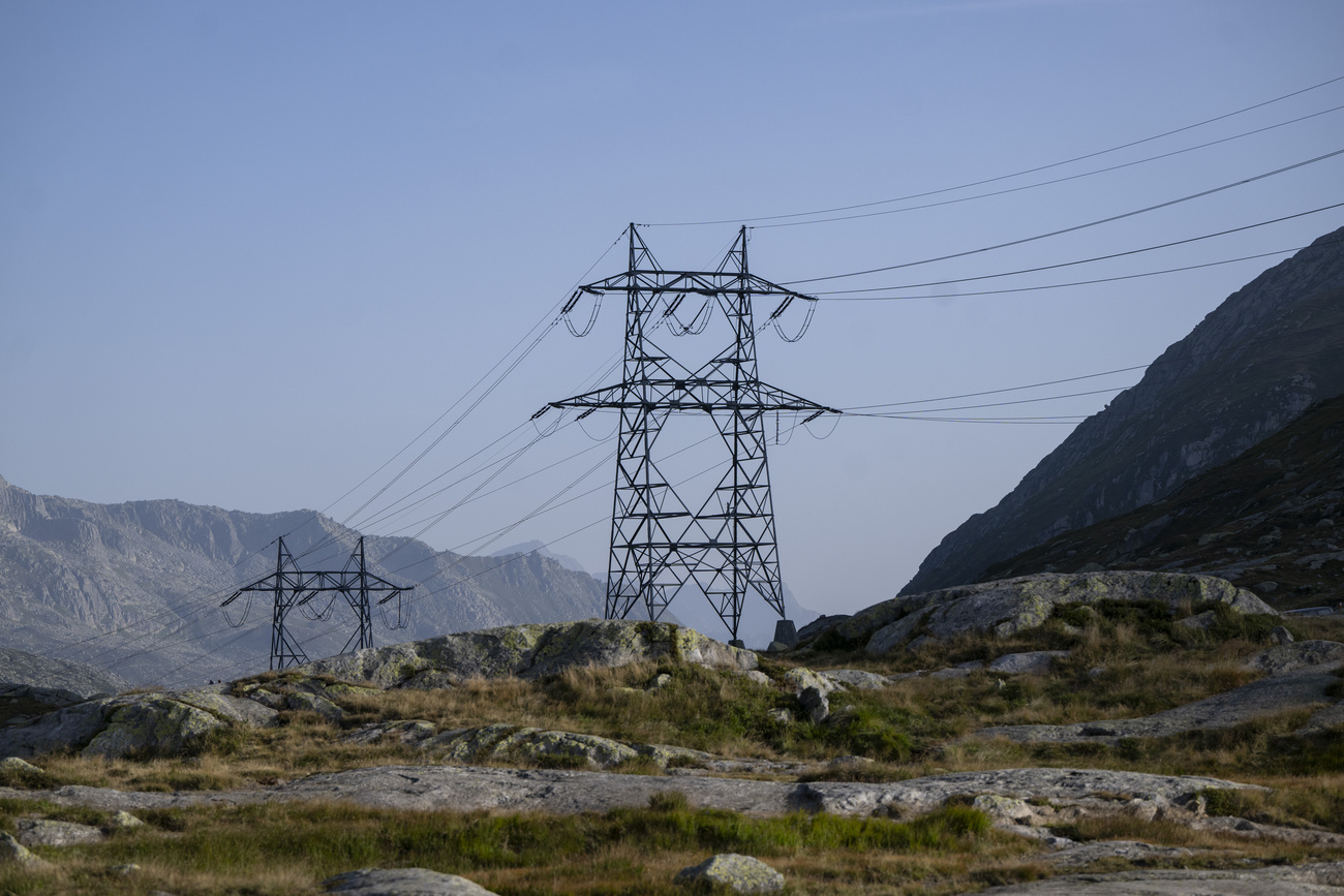 pilone alta tensione