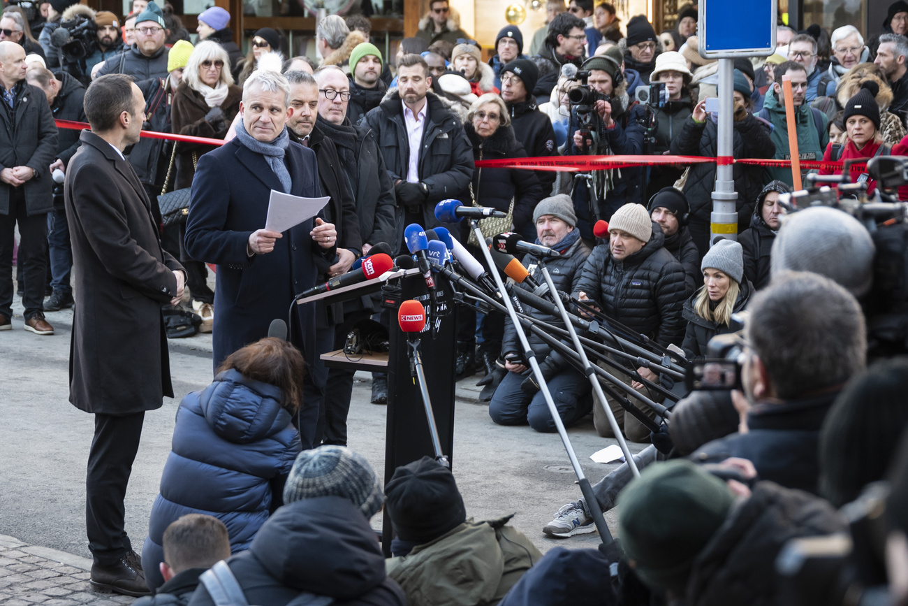 Swiss Justice Minister Beat Jans on 3 January at the Le Constellation bar in Crans-Montana, where 40 young people burned to death.