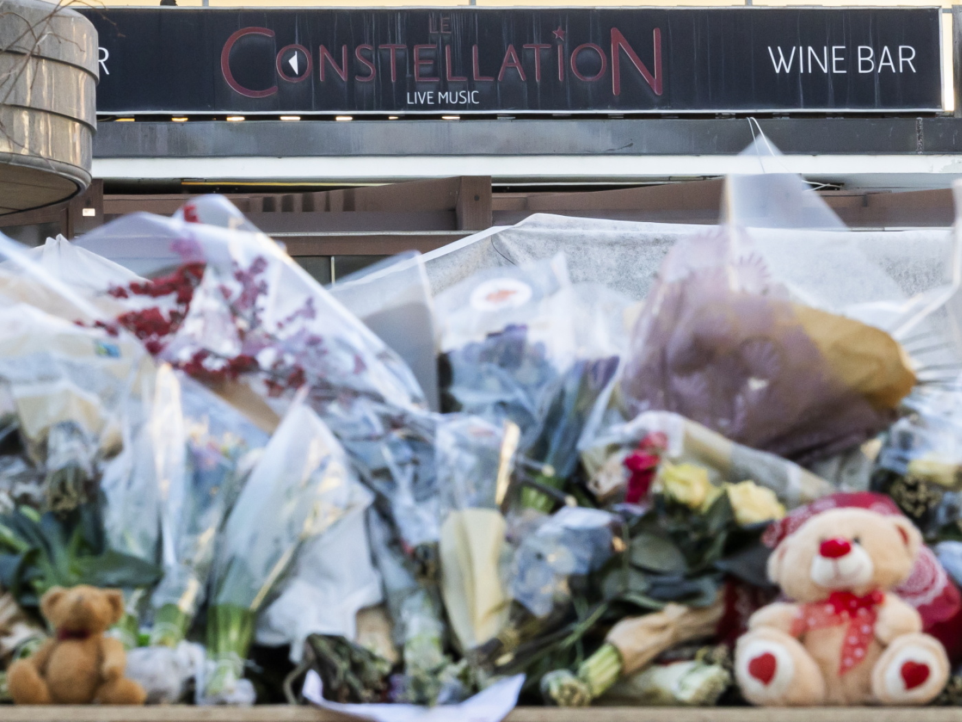 Planned relaxation of fire safety regulations in Switzerland is postponed.