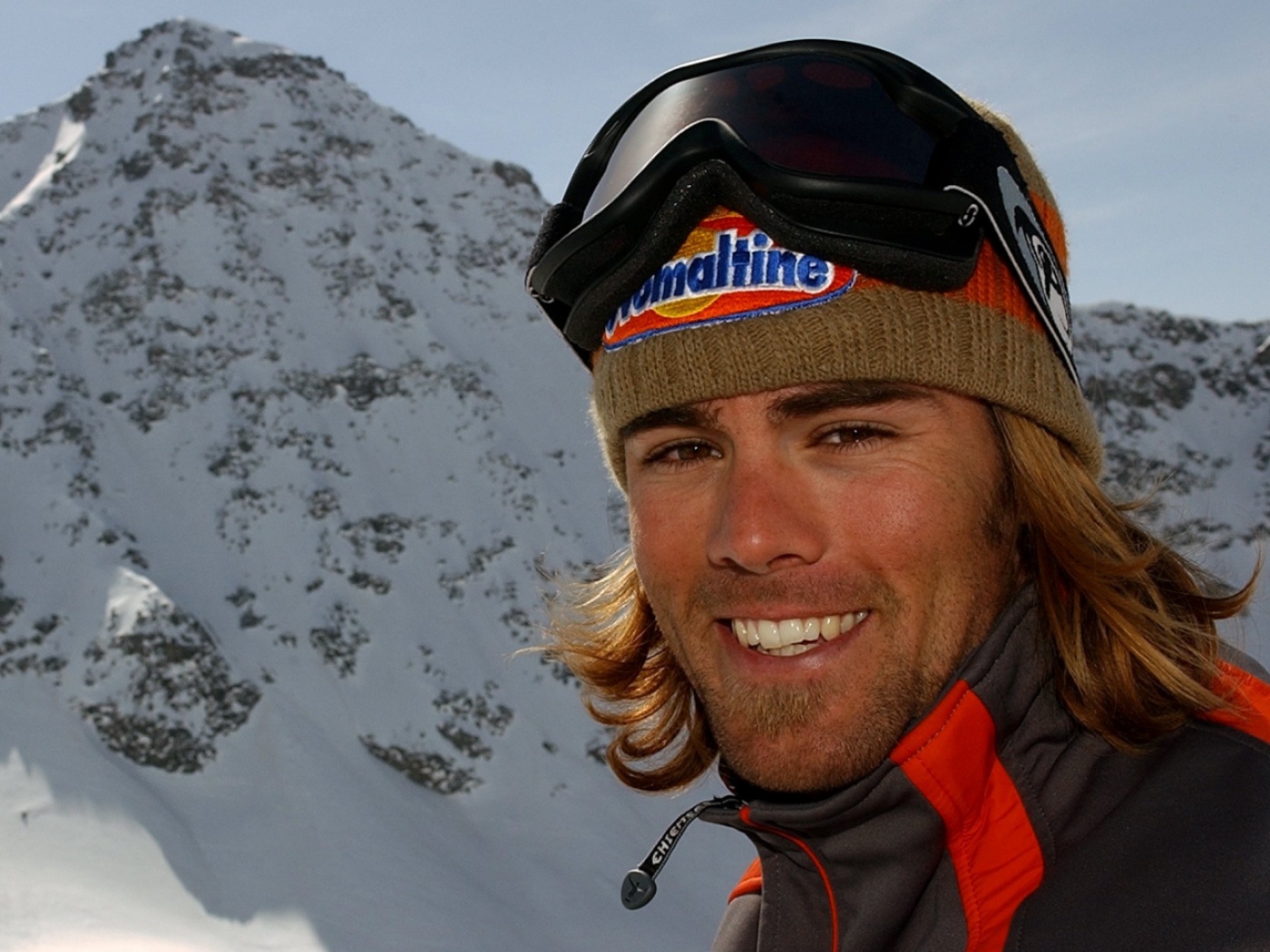 Swiss Olympic snowboarder Ueli Kestenholz dies in avalanche