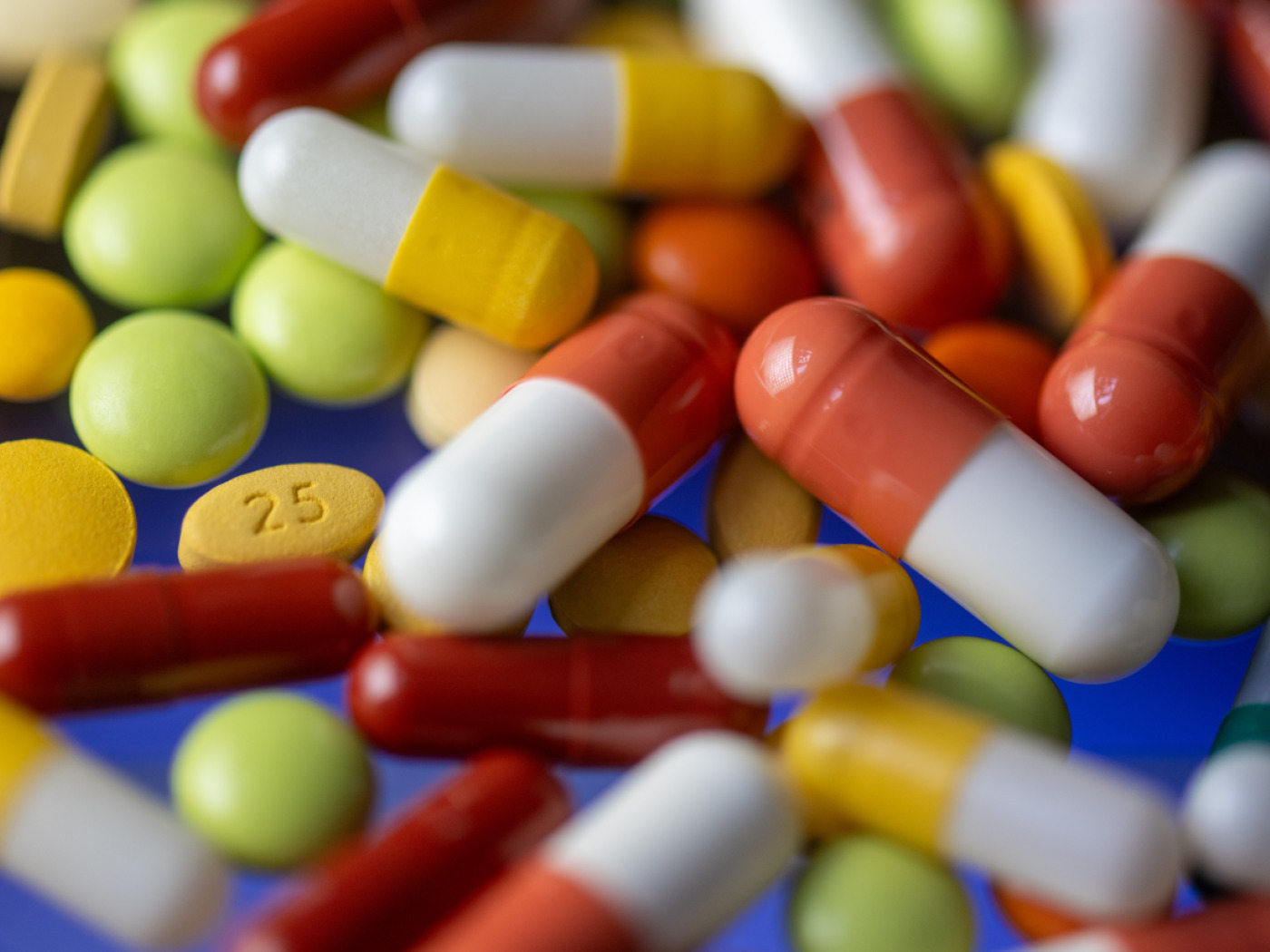 罗氏意图挑战诺和诺德(Novo Nordisk)和礼来(Eli Lilly)两大巨头，在快速增长的减肥药市场中占据一席之地。