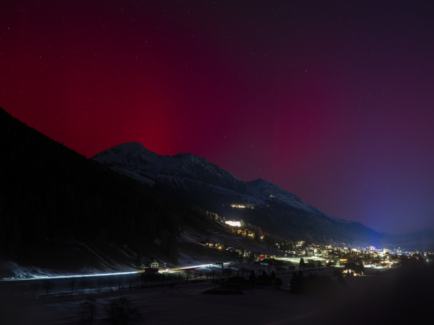 Swiss treated to second night of Northern Lights