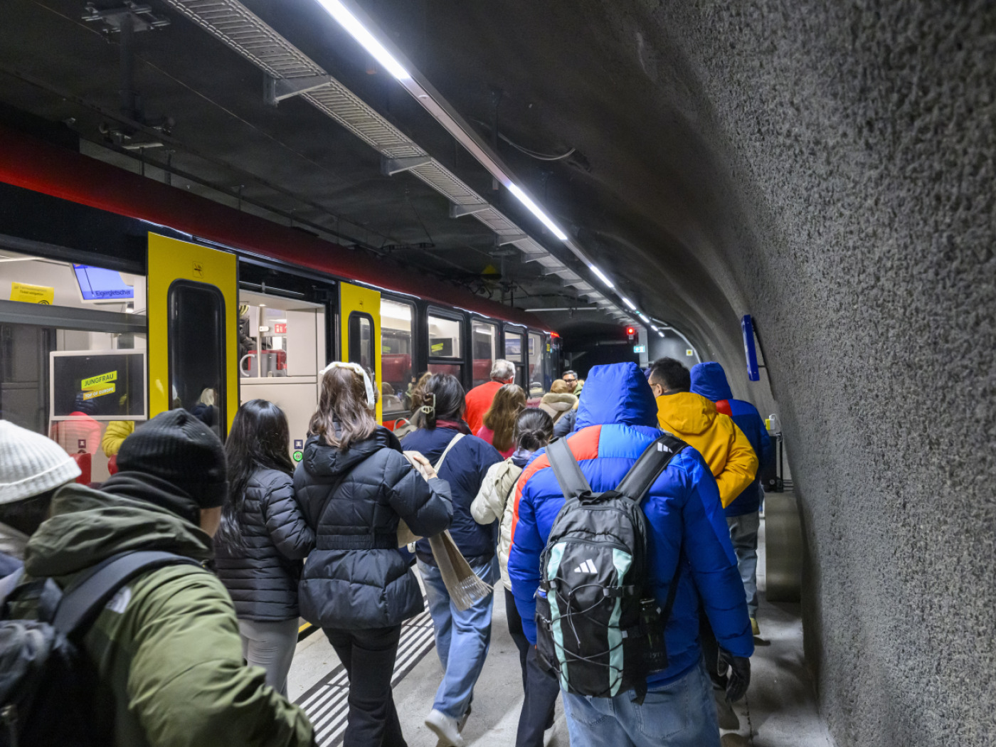 Swiss economy grew slightly at tail end of 2025