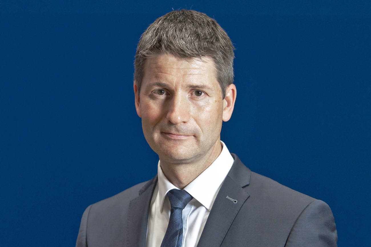 Wenn der Iran und die USA oder die Ukraine und Russland zu Gesprächen nach Genf kommen, zieht Gabriel Lüchinger die Fäden.