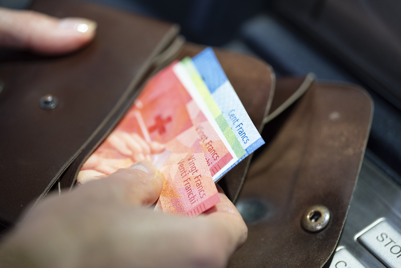 Contante Il contante nella Costituzione: una decisione svizzera su un tema che ...