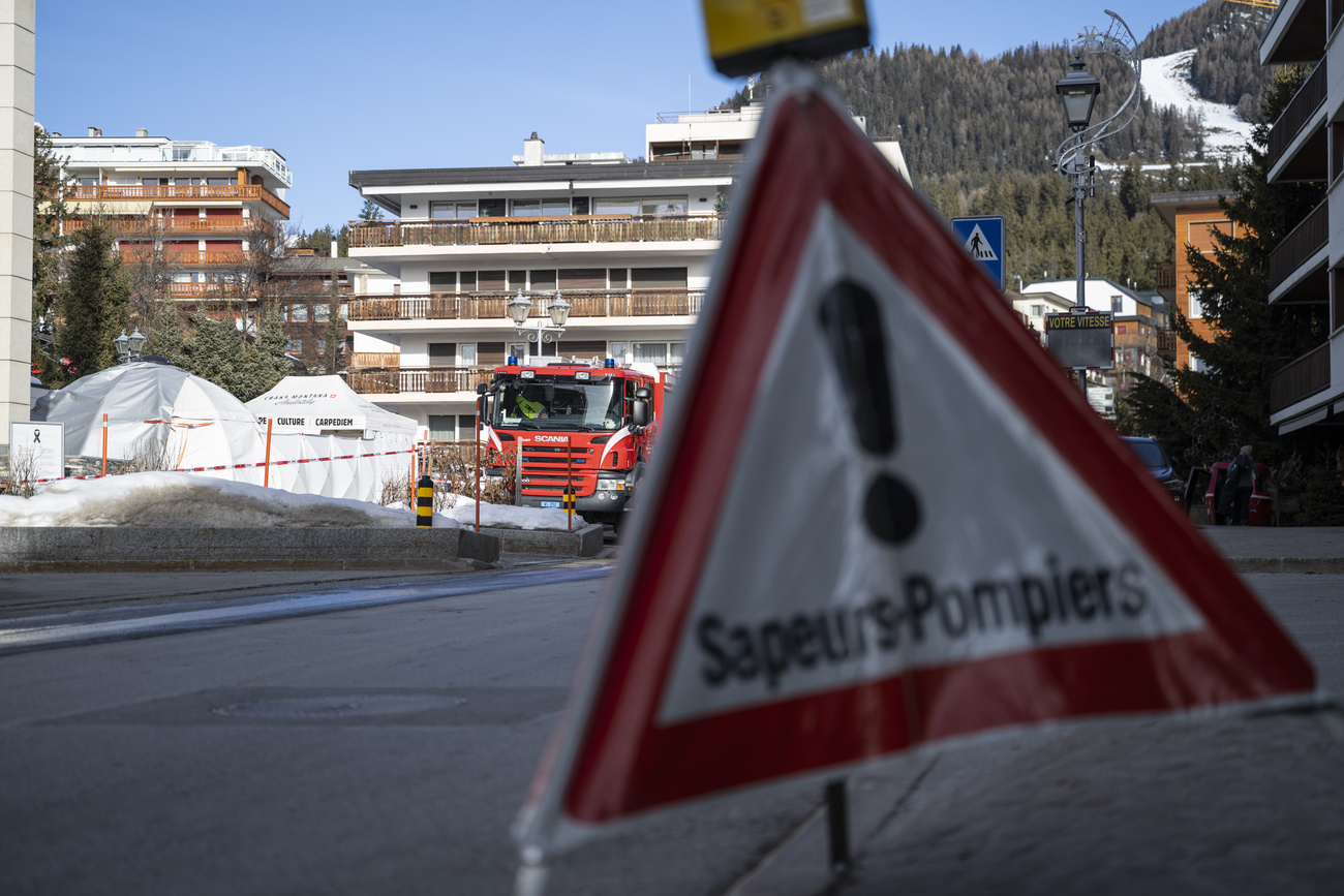 The misery continues in Crans-Montana: ravaged by a fire, the memorial dedicated to the victims had to be dismantled and evacuated.