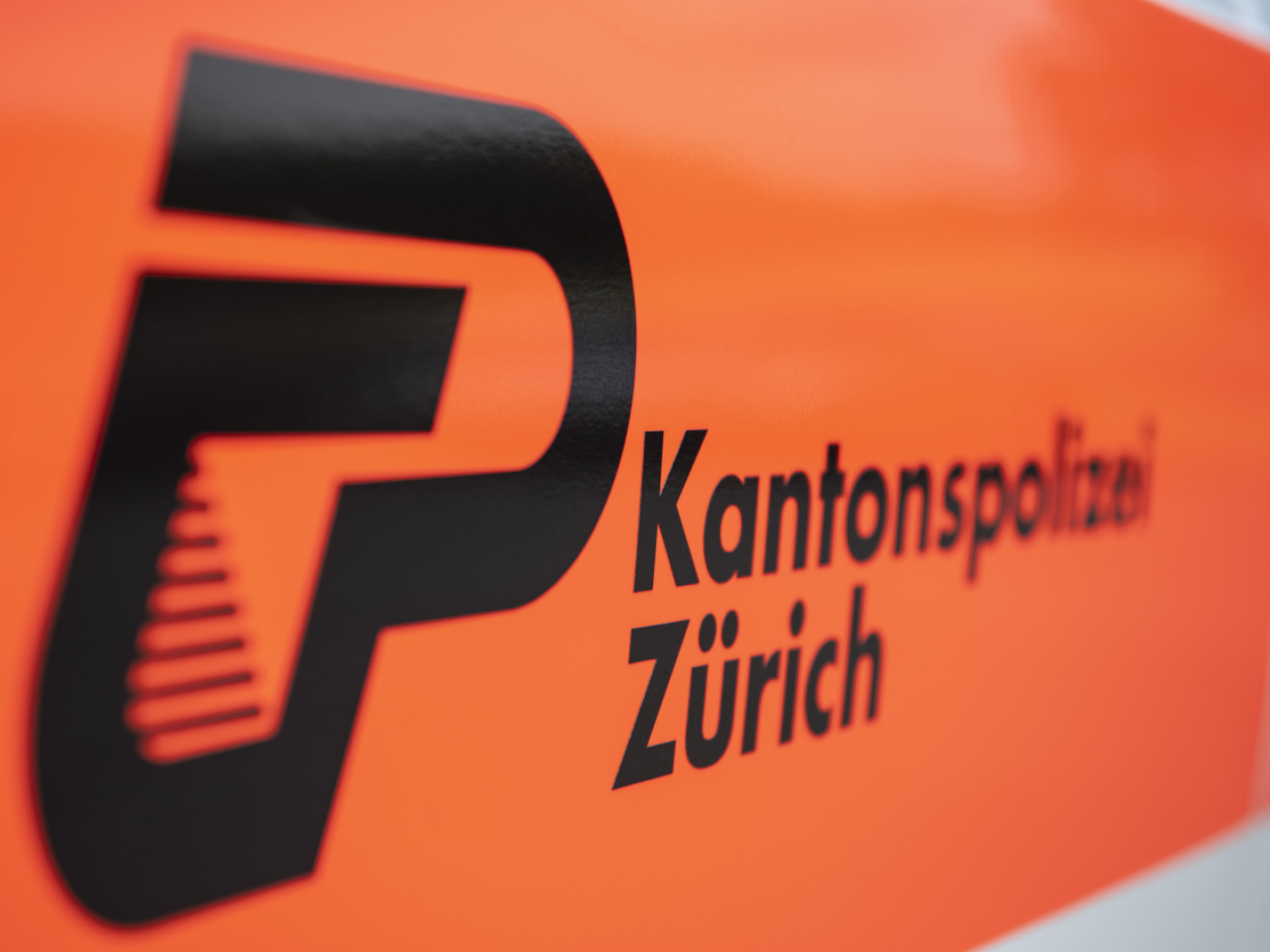 logo polizia cantonale zurighese