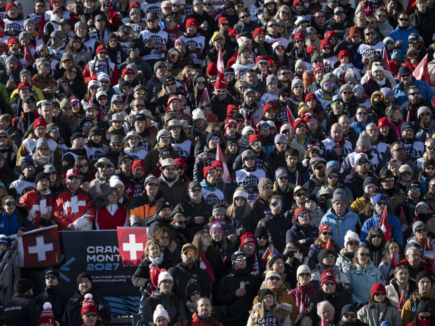 A minute's silence in Crans-Montana VS before the World Cup downhill run