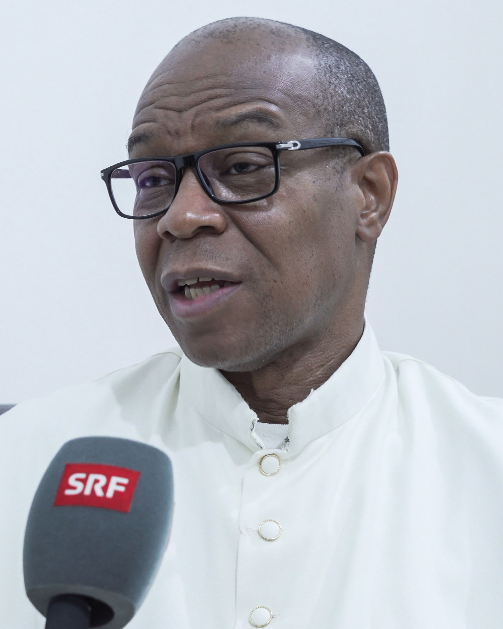 خبير في الميكروفون