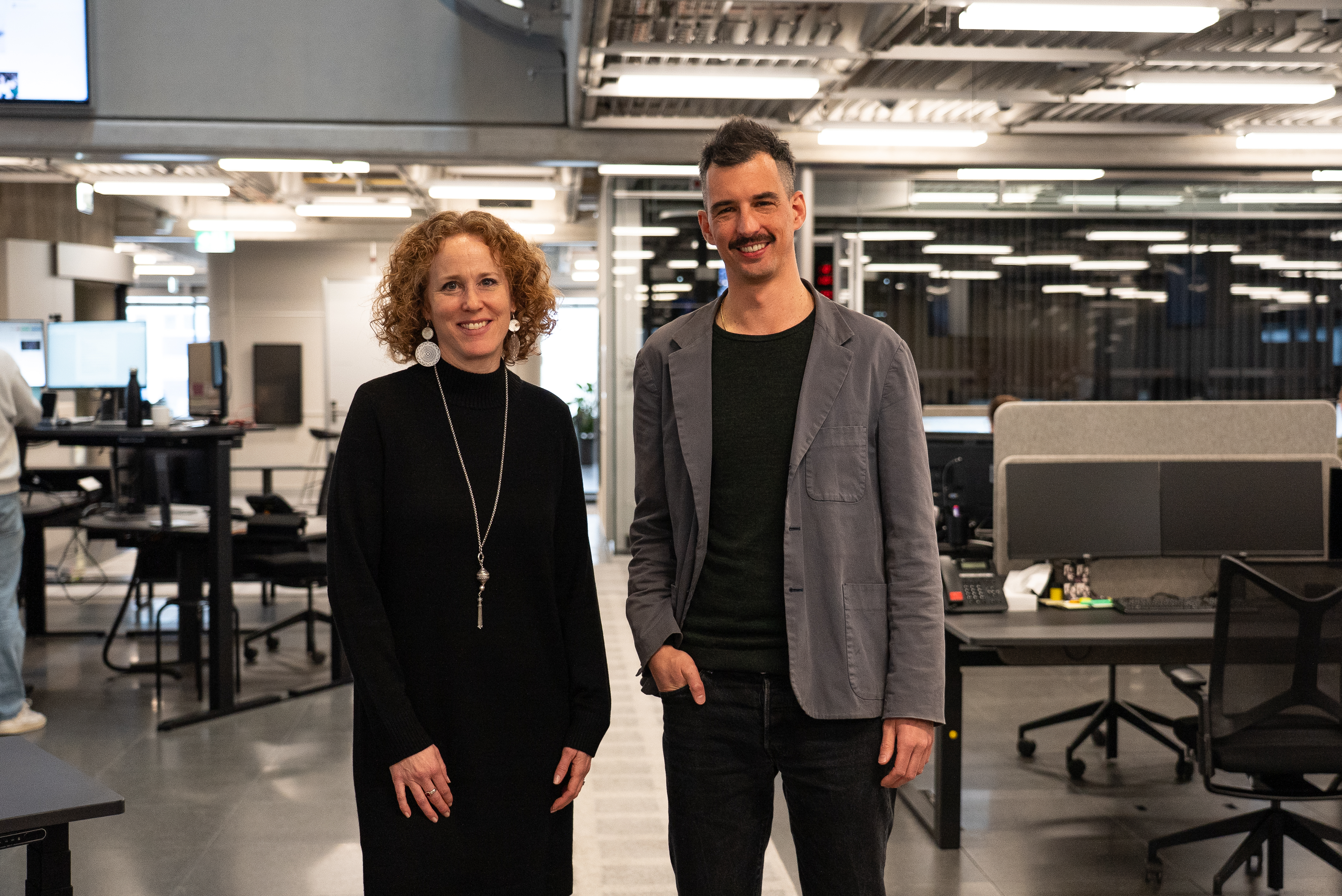 Was sind die neusten Entwicklungen um den Goldpreis? Geldcast-Moderator Fabio Canetg und SRF-Wirtschaftmoderatorin Eveline Kobler im Gespräch.