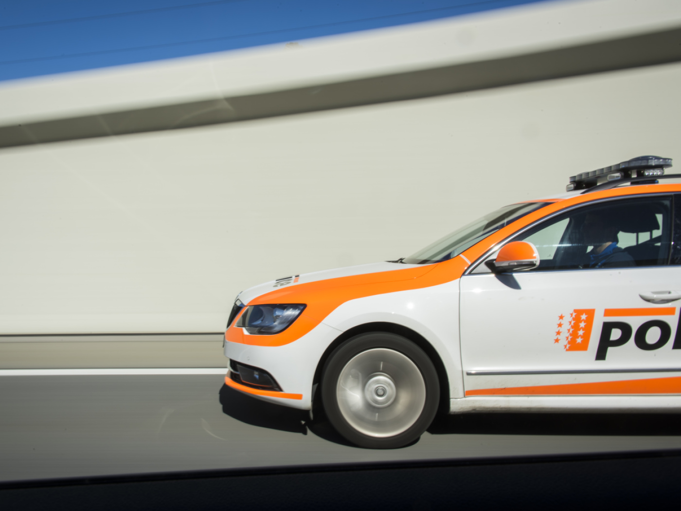 Lötschental in Valais cut off from traffic due to avalanche