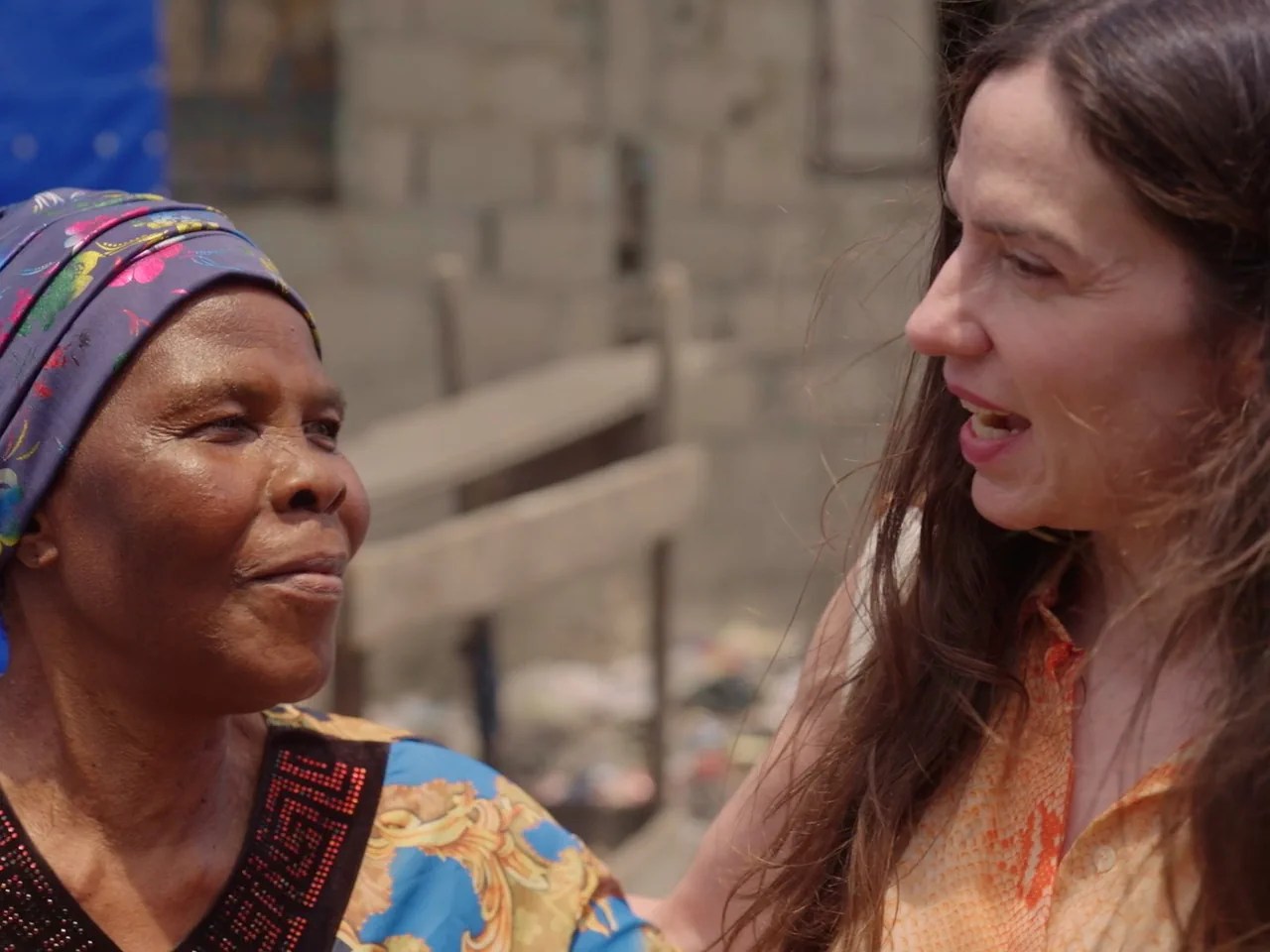 Alice Akinde und Fabienne Hoelzel