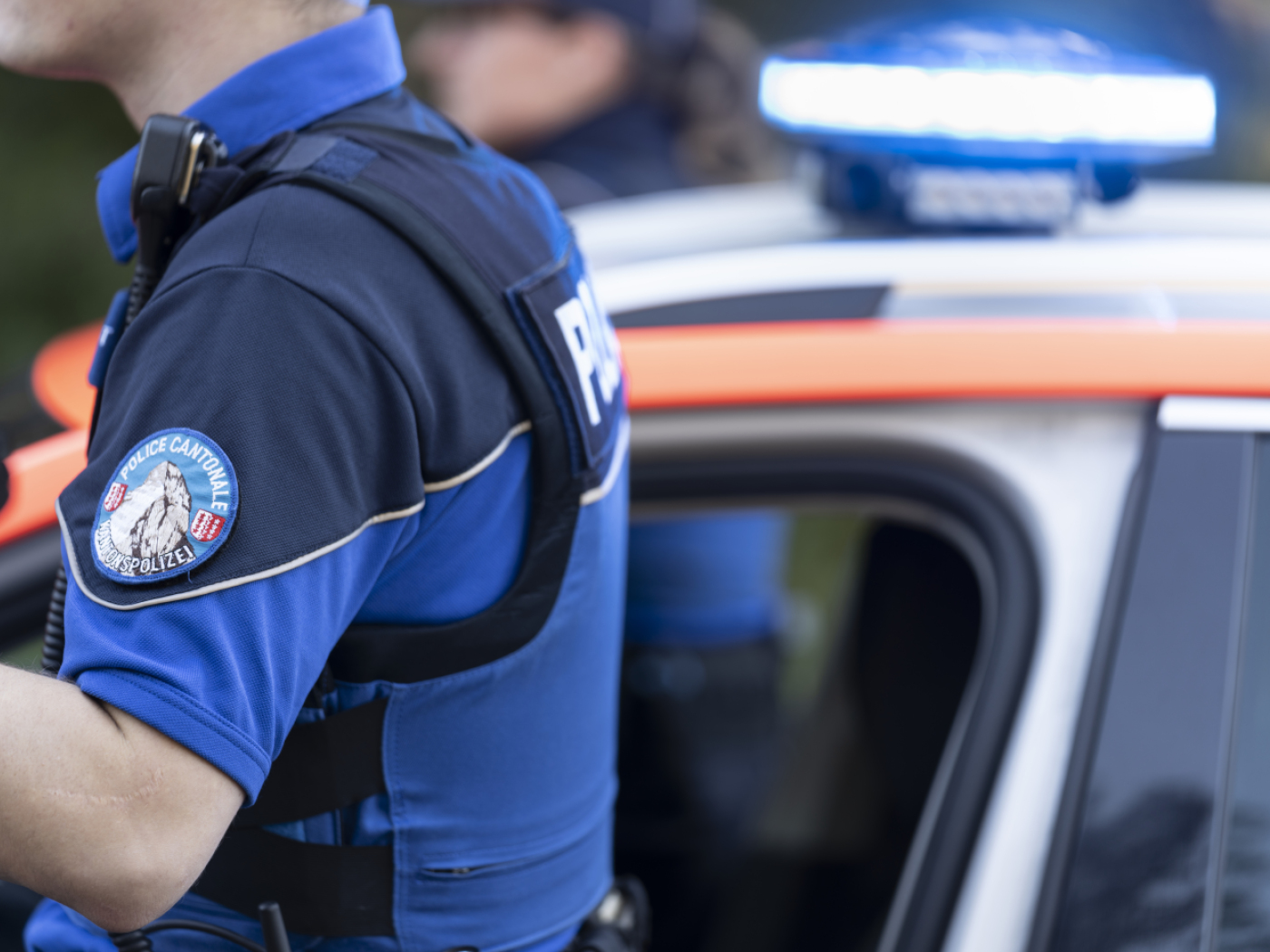 agente polizia cantonale vallesana