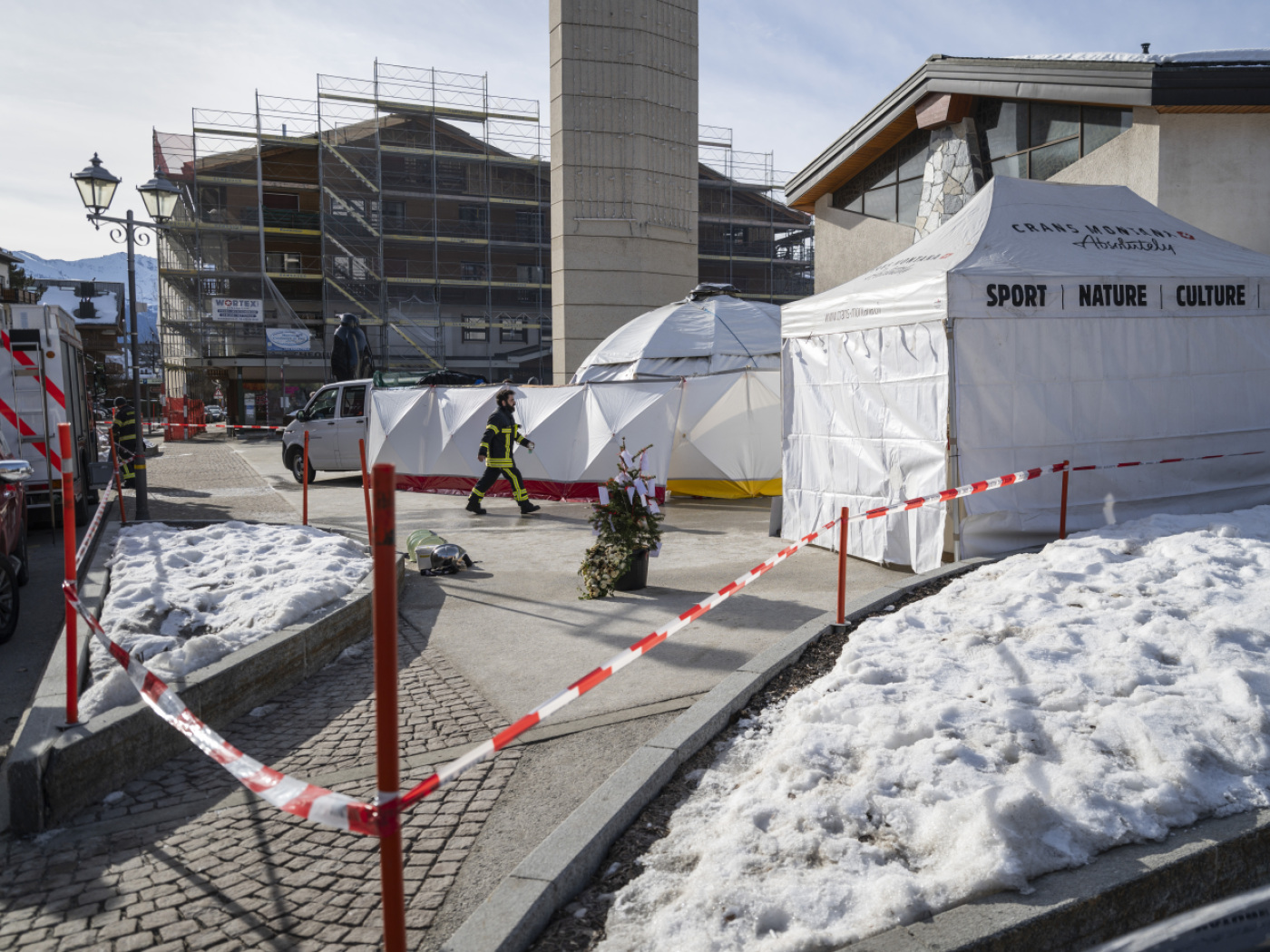 Swiss blaze victim memorial catches fire