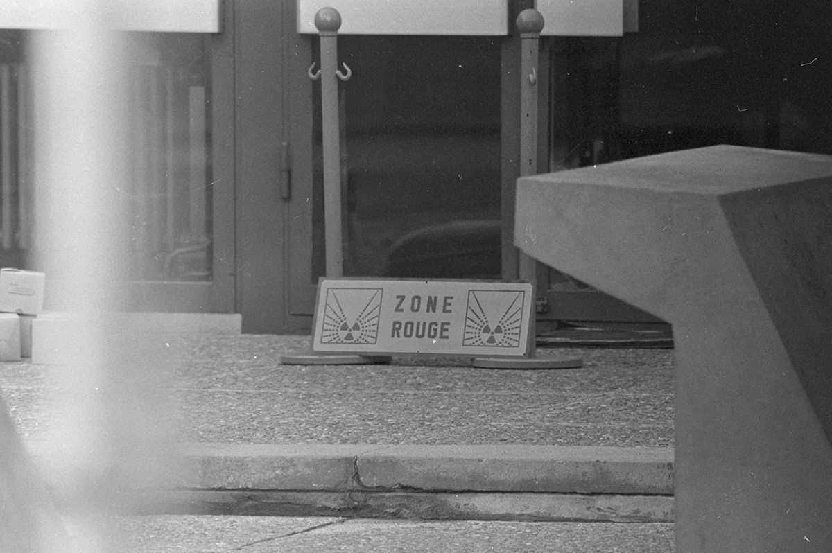 Warnschild für nukleare Gefahren (historisch)