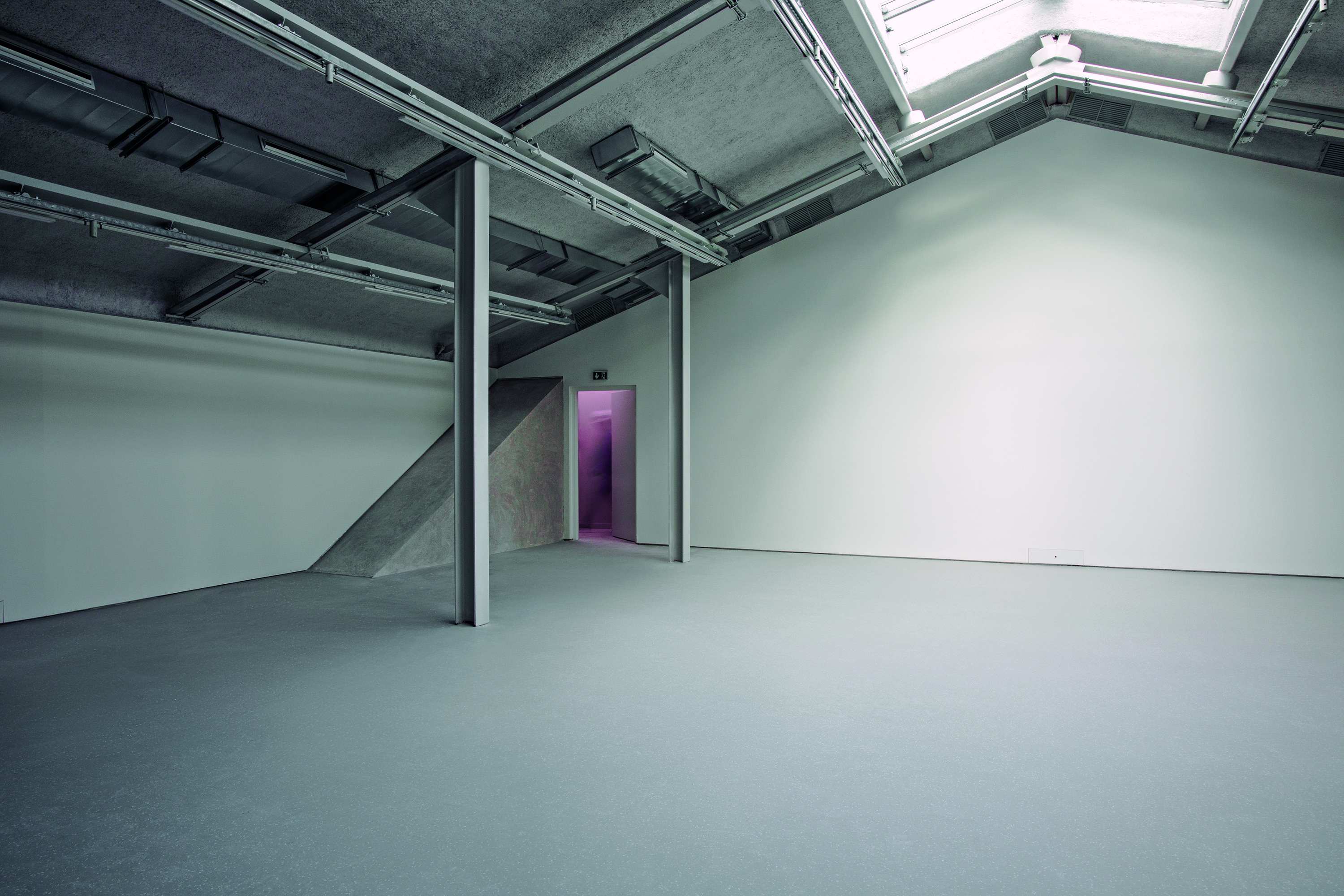 Le Centre culturel suisse occupe un ravissant bâtiment datant du XVIIe siècle dans le quartier touristique du Marais.