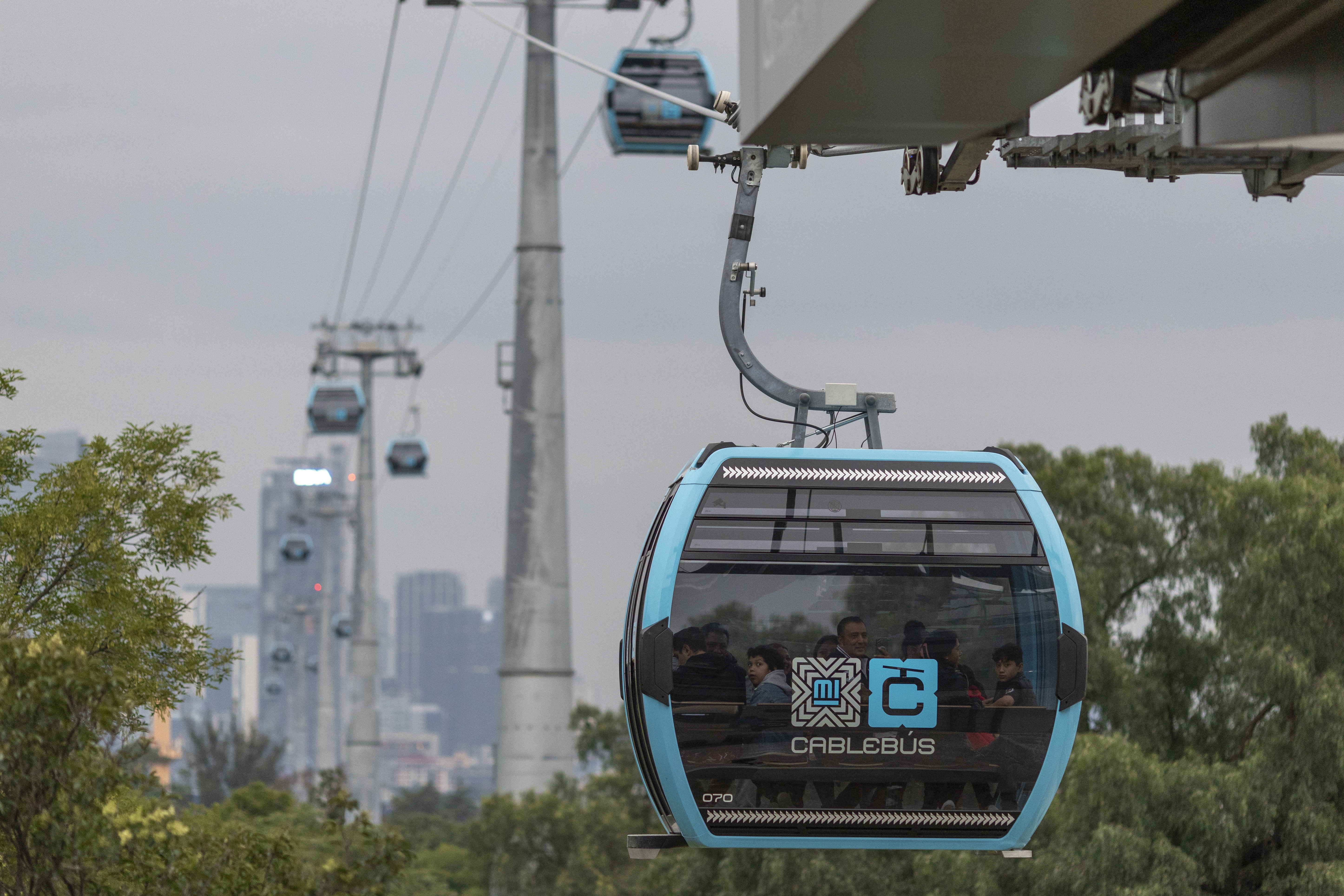 瑞士缆车帮助墨西哥城缓解交通拥堵问题。