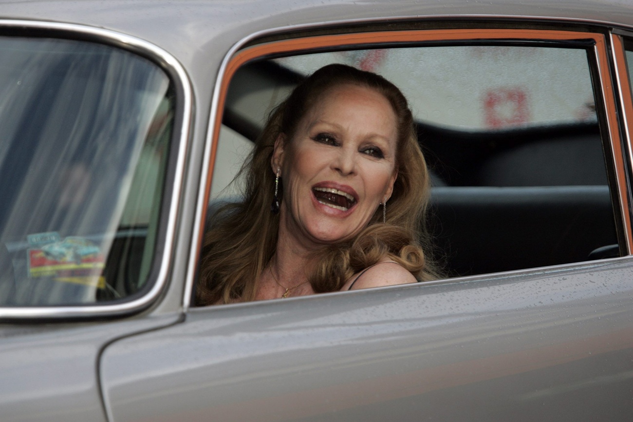 乌苏拉·安德丝息影已近20年。