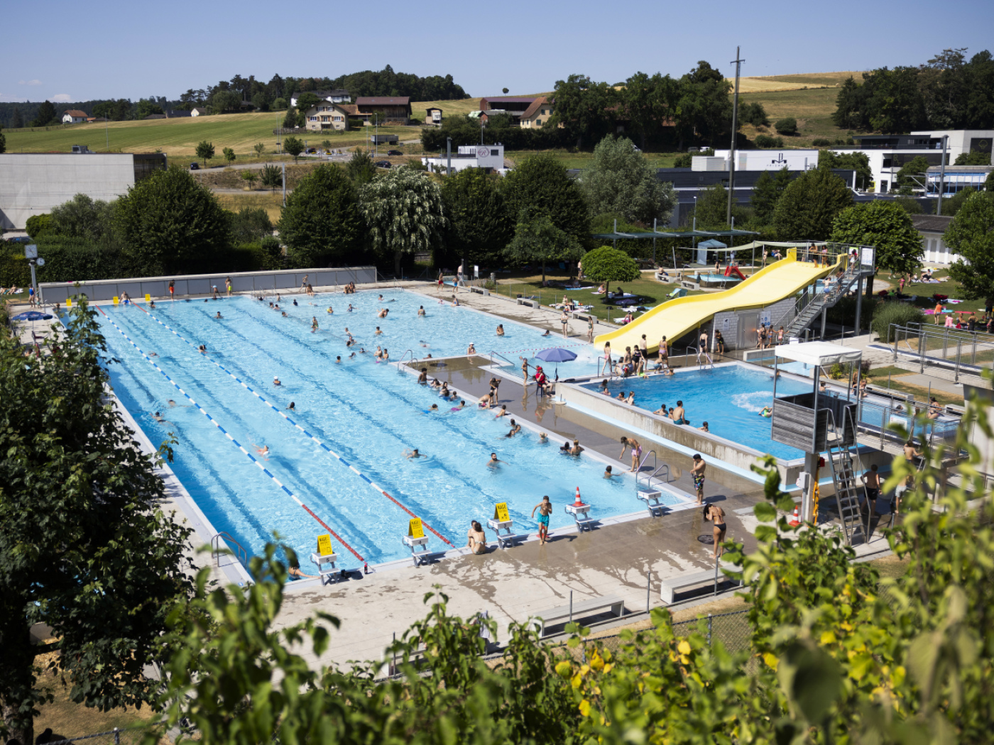 Pruntrut can restrict access to its swimming pool