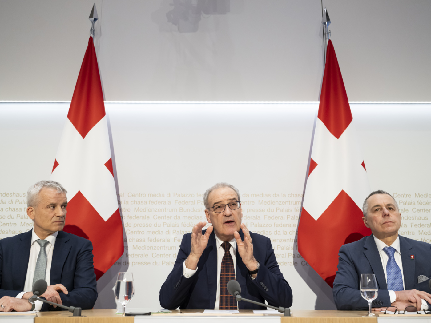 Federal Council hands over EU treaty package to Parliament