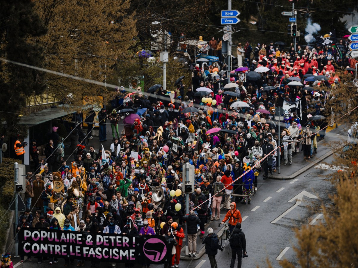 ‘Anti‑fascist carnival’ draws up to 5,000 in Lausanne ‘Anti‑fascist carnival’ draws up to 5,000 in Lausanne