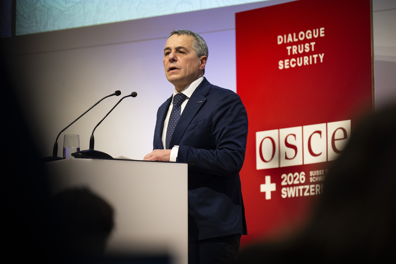 спор вокруг формулы Кассиса насчет «лавирования между струйками» — это на самом деле спор о том, где проходит граница между прагматизмом и беспринципностью.